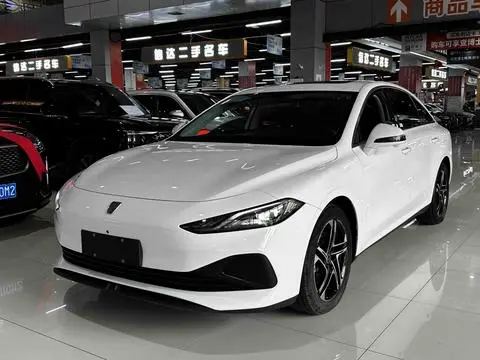 Roewe D7 DMH 2023