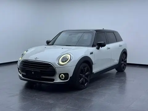 MINI CLUBMAN 2023