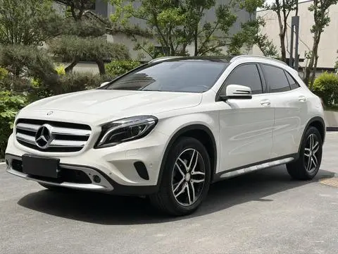 Mercedes-Benz GLA 2016 — фото 1