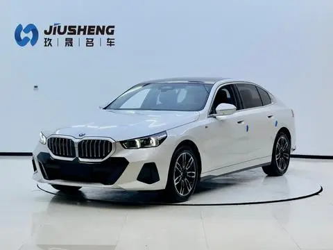 BMW 5 Series 2024
