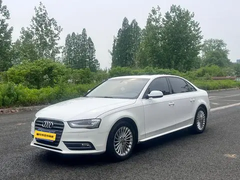 Audi A4L 2015