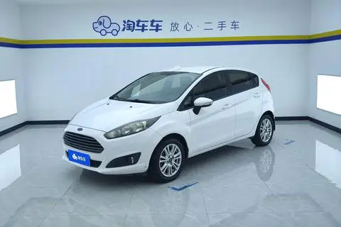 Ford 嘉年华 2013