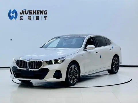 BMW 5 Series 2024