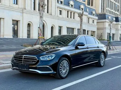 Mercedes-Benz E-Class 2022
