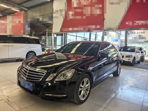 Mercedes-Benz E-Class 2010