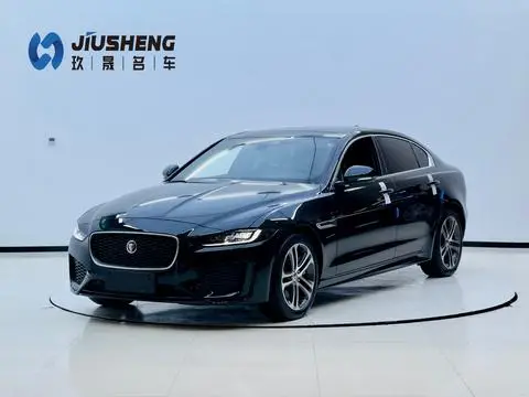 Jaguar XEL 2024 — фото 1