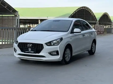 Hyundai 瑞纳 2017