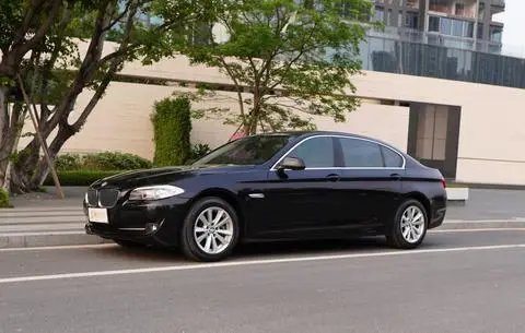 BMW 5 Series 2011