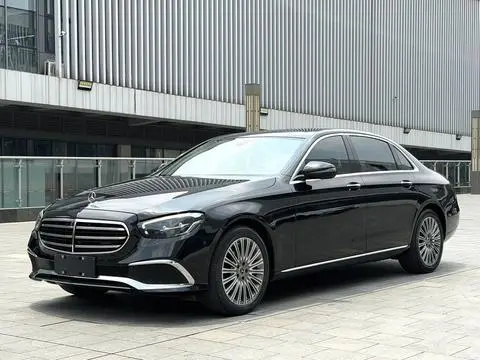 Mercedes-Benz E-Class 2022