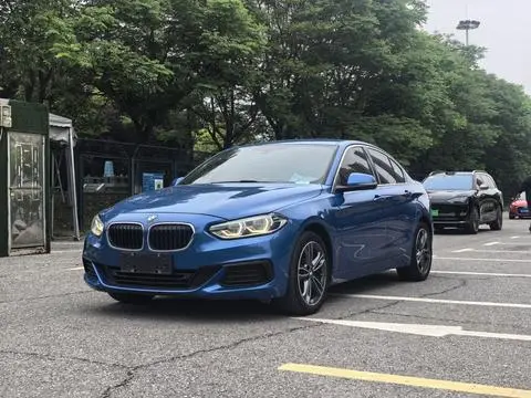 BMW 1 Series 2020 — фото 1