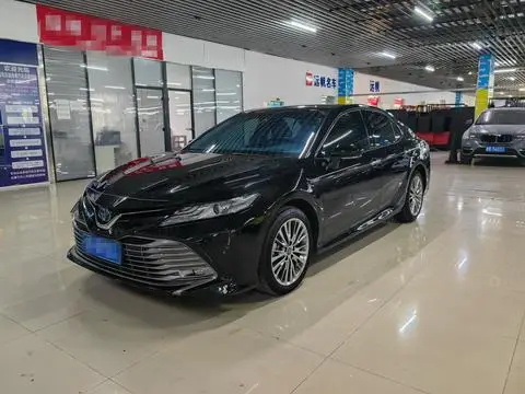 Toyota Camry 2019
