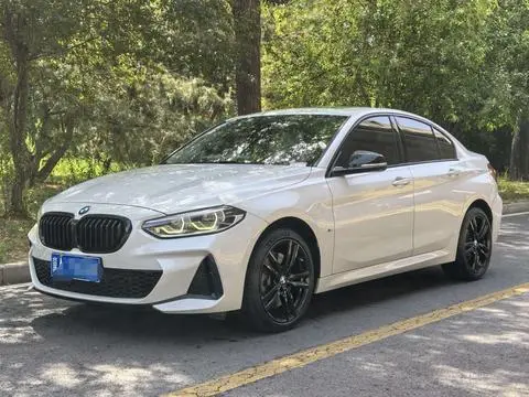 BMW 1 Series 2021