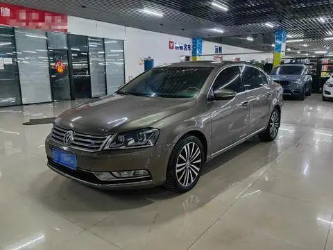 Volkswagen Magotan 2012
