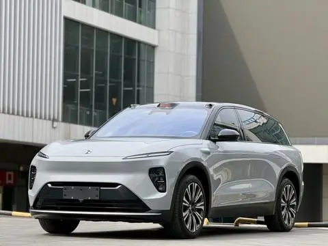 NIO ES8 2023