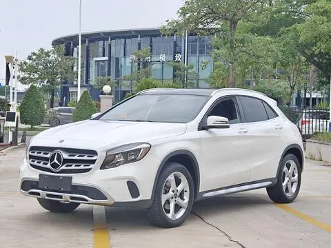 Mercedes-Benz GLA 2017 — фото 1