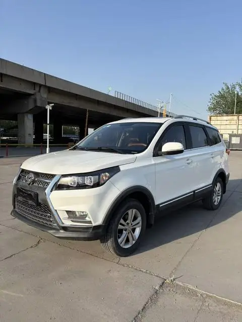 BAIC S3 2016