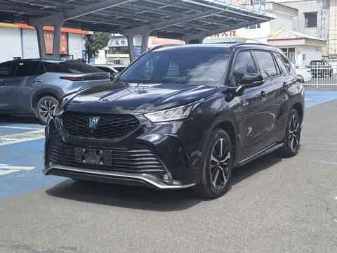 Toyota Crown Kluger 2022