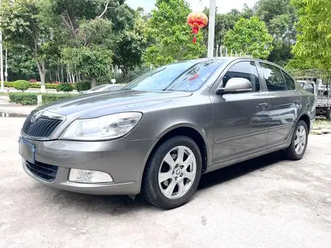 Skoda 明锐 2014 — фото 1