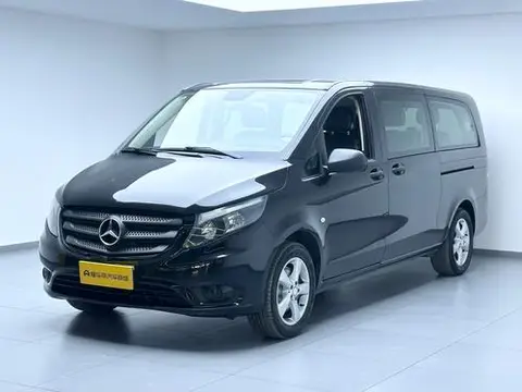 Mercedes-Benz 威霆 2016