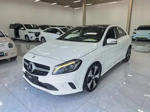 Mercedes-Benz A-Class 2016 — фото 1