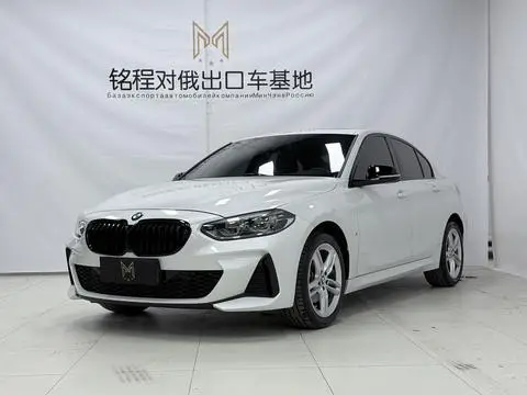 BMW 1 Series 2021