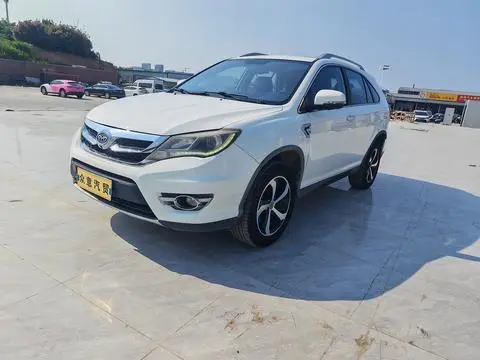 BYD S7 2015