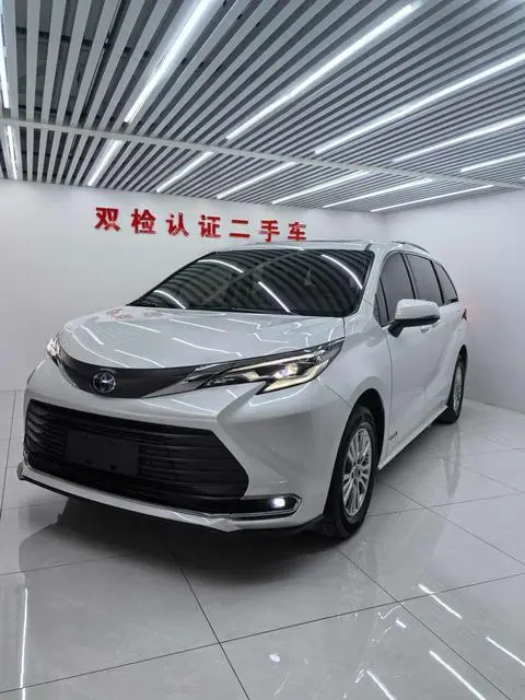 Toyota 赛那 2021
