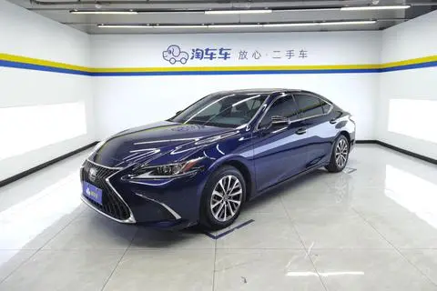 Lexus ES 2022