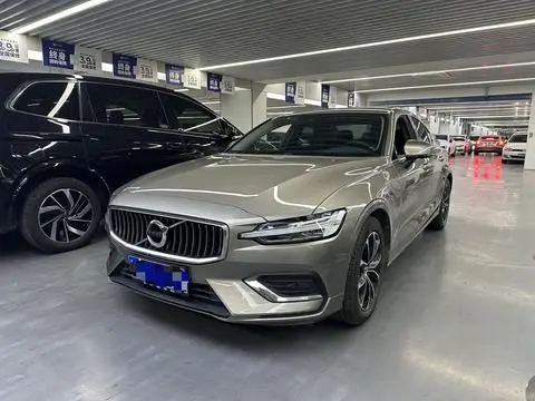 Volvo S60 2022
