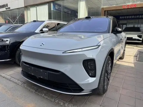 NIO ES8 2024