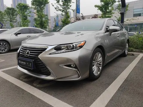 Lexus ES 2015