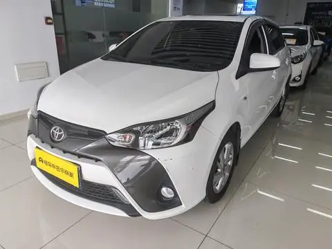 Toyota YARIS L 2016