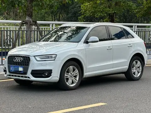 Audi Q3 2015