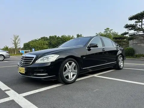 Mercedes-Benz S-Class 2010