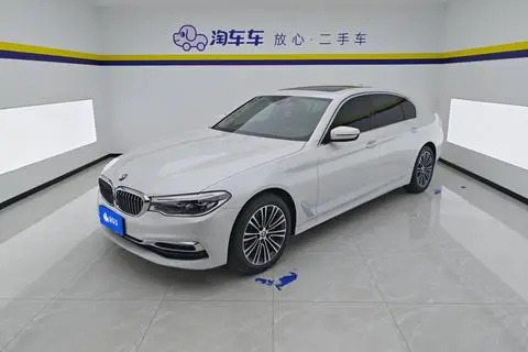 BMW 5 Series 2019 — фото 1