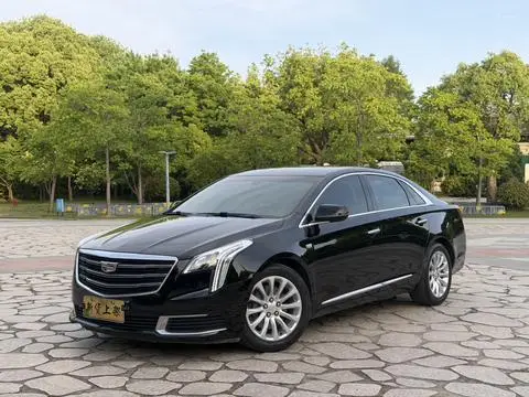 Cadillac XTS 2018 — фото 1