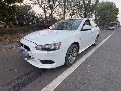 Mitsubishi 翼神 2013