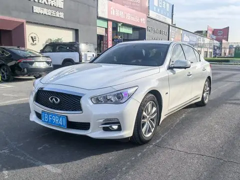 Infiniti Q50L 2015