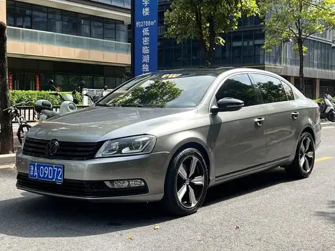Volkswagen Magotan 2012