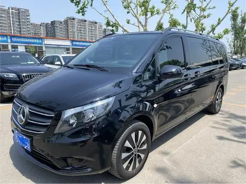 Mercedes-Benz 威霆 2023