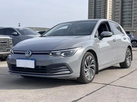 Volkswagen Golf 2021