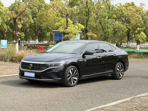 Volkswagen Passat 2022
