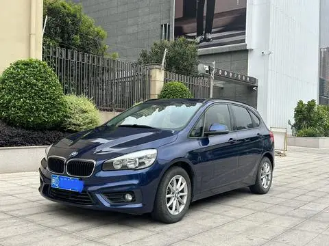 BMW 2 Series 旅行车 2016