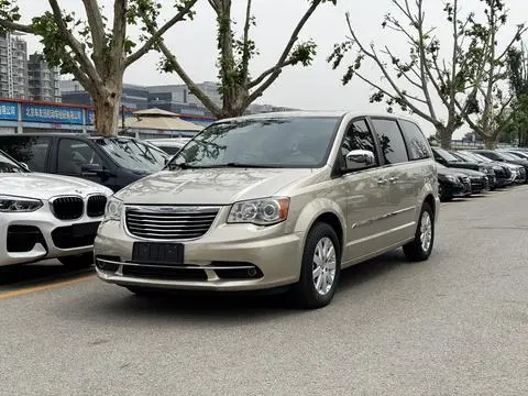 Chrysler Grand Caravan 2014