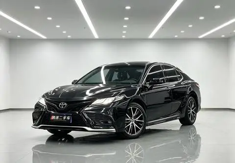 Toyota Camry 2021