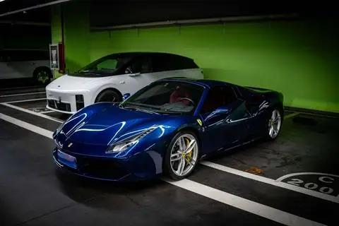 Ferrari 488 2015