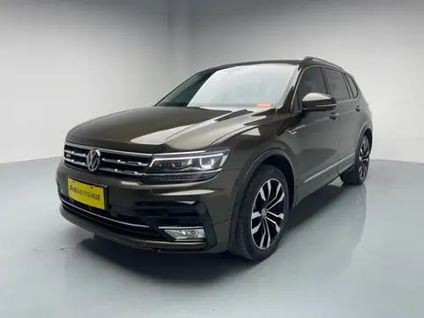 Volkswagen Tiguan L 2020