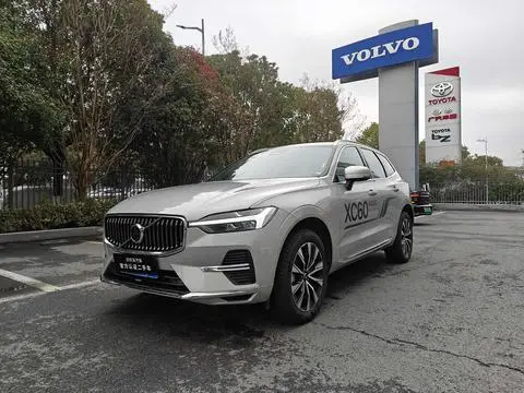 Volvo XC60 2025 — фото 1