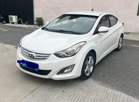 Hyundai Elantra Langdong 2013