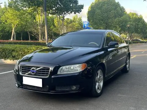 Volvo S80L 2011
